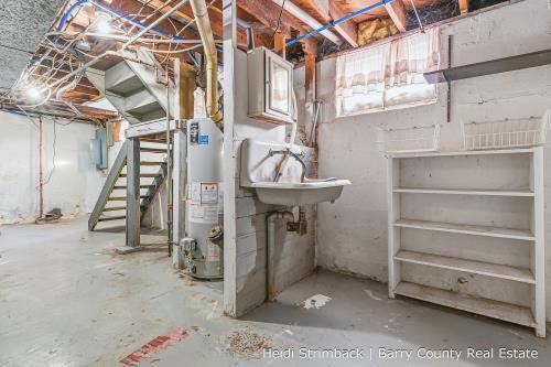 Builiding view thirty five for 312 Clinton, Hastings, MI. 49058