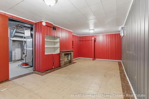 Builiding view thirty six for 312 Clinton, Hastings, MI. 49058