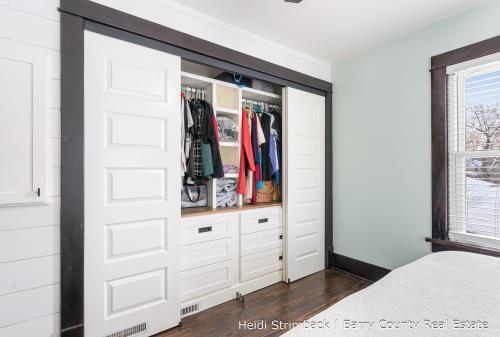 Builiding view twenty three for 312 Clinton, Hastings, MI. 49058