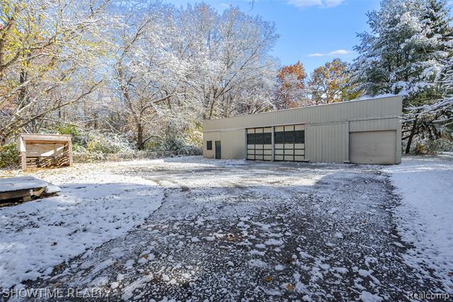 Builiding view five for 1514 26Th, Kalamazoo, MI. 49048