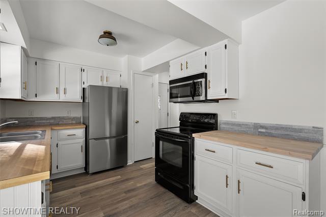 Builiding view nine for 1514 26Th, Kalamazoo, MI. 49048