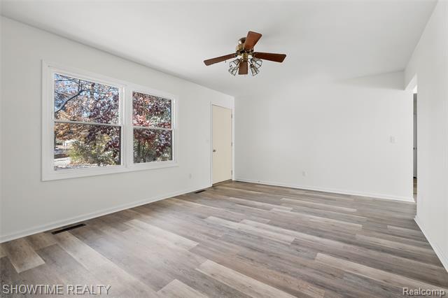 Builiding view one for 1514 26Th, Kalamazoo, MI. 49048