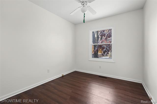 Builiding view ten for 1514 26Th, Kalamazoo, MI. 49048