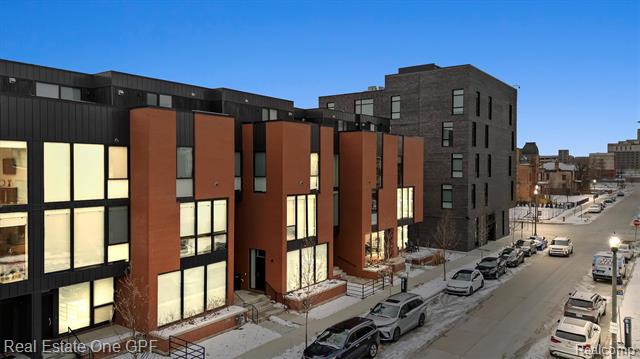 Builiding view one for 228 Edmund, Detroit, MI. 48201