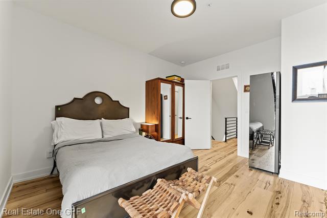 Builiding view seventeen for 228 Edmund, Detroit, MI. 48201