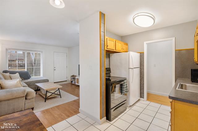 Builiding view ten for 26435 Tawas, Madison Heights, MI. 48071