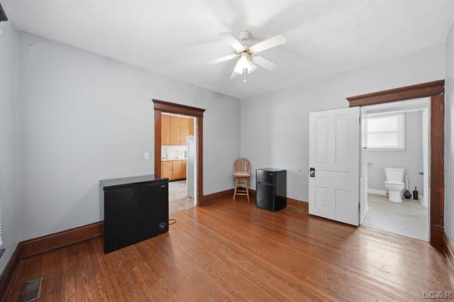 Builiding view fifteen for 225 Seeley St, Adrian, MI. 49221