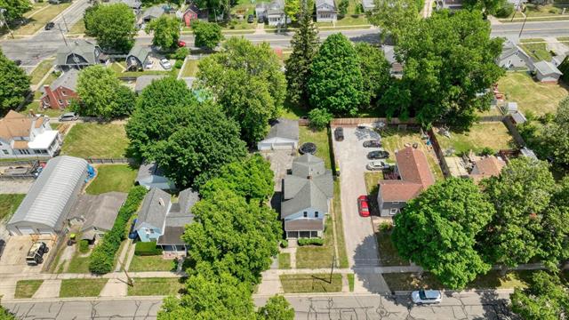 Builiding view forty three for 225 Seeley St, Adrian, MI. 49221