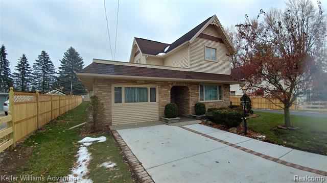 front view for 415 Grove Street, Hudson, Mi. 49247