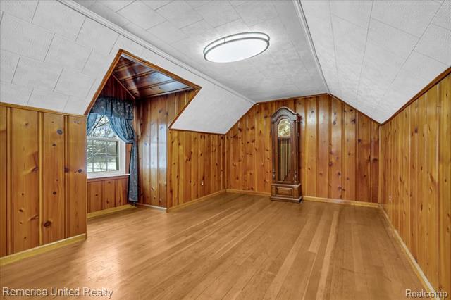 Builiding view eighteen for 27510 California Se, Southfield, MI. 48076