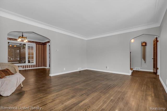 Builiding view three for 27510 California Se, Southfield, MI. 48076