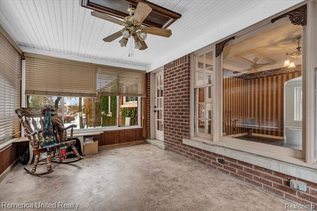 Builiding view twenty six for 27510 California Se, Southfield, MI. 48076