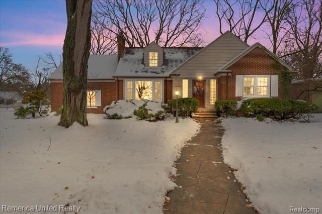 front view for 27510 California Dr Se, Southfield, Mi. 48076