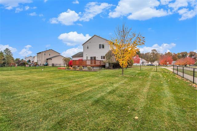 Builiding view twenty three for 172 Garden, Whitmore Lake, MI. 48189