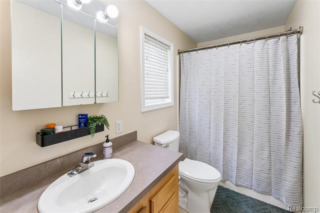Builiding view eleven for 1177 Emerald Forest, Davison, MI. 48423