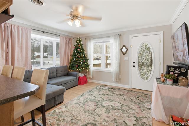 Builiding view fifteen for 2304 2Nd, Westland, MI. 48186