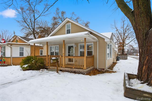 Builiding view four for 2304 2Nd, Westland, MI. 48186