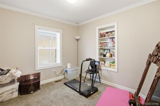 Builiding view twenty four for 2304 2Nd, Westland, MI. 48186