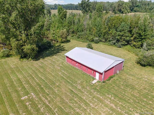 Builiding view forty one for 2933 Sanilac, Mayville, MI. 48744