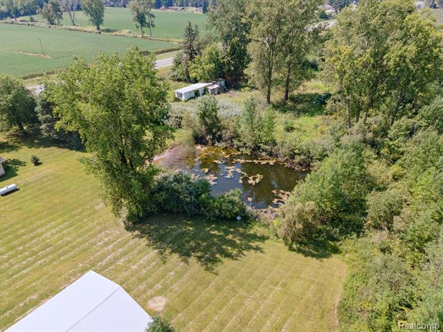 Builiding view forty seven for 2933 Sanilac, Mayville, MI. 48744