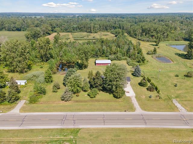 Builiding view forty three for 2933 Sanilac, Mayville, MI. 48744