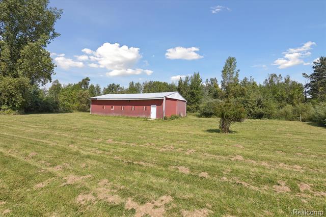 Builiding view thirty seven for 2933 Sanilac, Mayville, MI. 48744