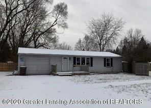 front view for 221 W Pine Street, Webberville, Mi. 48892