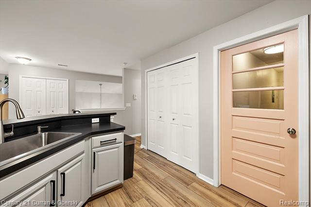 Builiding view six for 15943 Morningside, Northville, MI. 48168