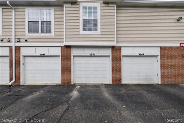 Builiding view thirty one for 15943 Morningside, Northville, MI. 48168