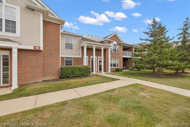 Builiding view thirty for 15943 Morningside, Northville, MI. 48168