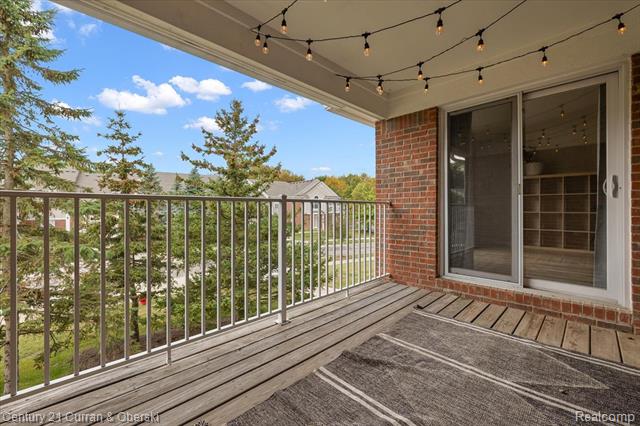 Builiding view twenty eight for 15943 Morningside, Northville, MI. 48168