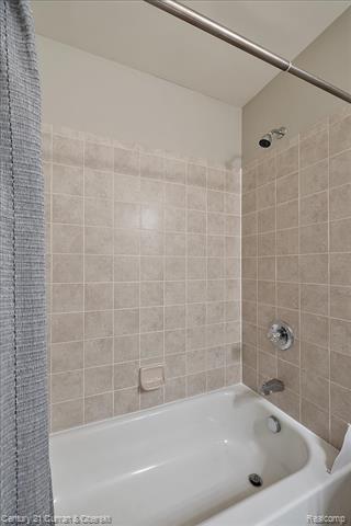 Builiding view twenty two for 15943 Morningside, Northville, MI. 48168