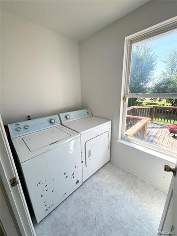 Builiding view six for 7586 Kensington, Ypsilanti, MI. 48197