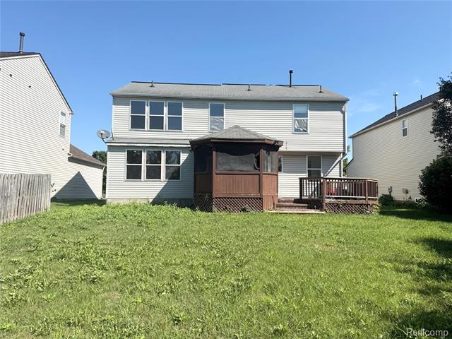 Builiding view thirty for 7586 Kensington, Ypsilanti, MI. 48197