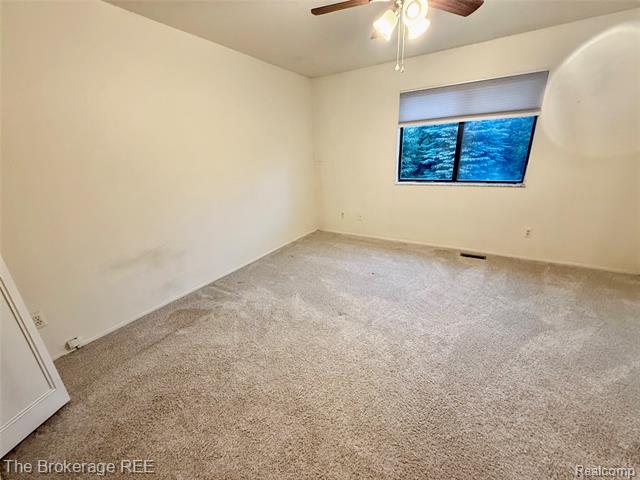 Builiding view eight for 37830 Erna, Sterling Heights, MI. 48312