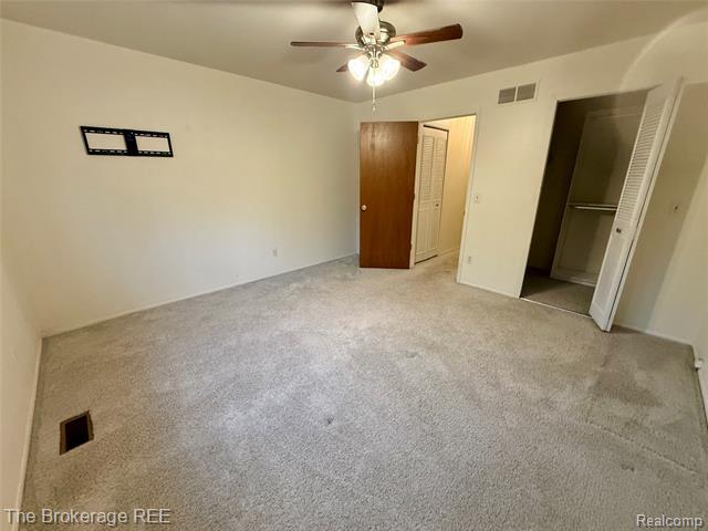 Builiding view nine for 37830 Erna, Sterling Heights, MI. 48312