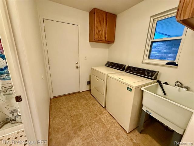 Builiding view thirteen for 37830 Erna, Sterling Heights, MI. 48312