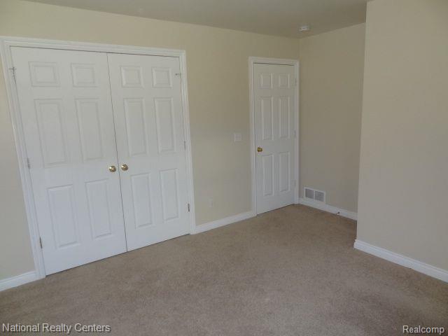 Builiding view seventeen for 45707 Stonewood, Canton, MI. 48187