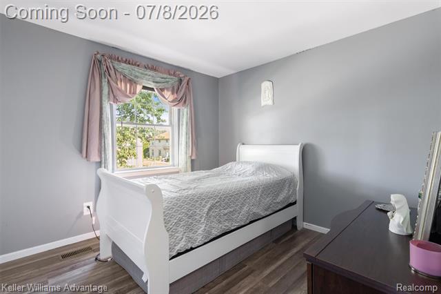 Builiding view twenty two for 8948 Shawn, Sterling Heights, MI. 48312