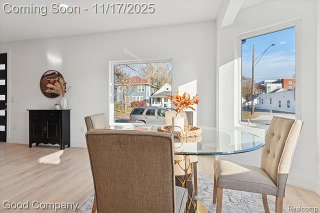 Builiding view five for 125 N Washington, Royal Oak, MI. 48067