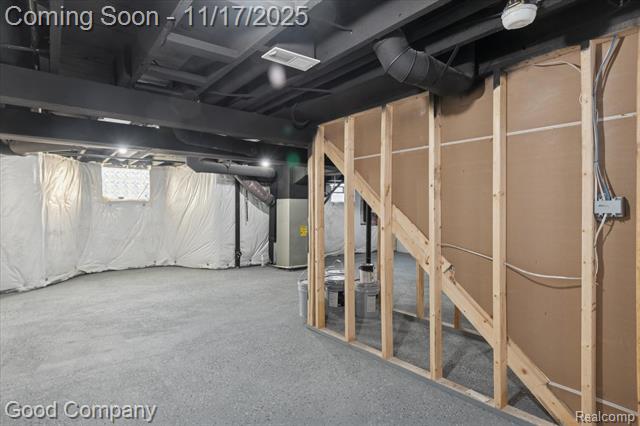 Builiding view thirty one for 125 N Washington, Royal Oak, MI. 48067