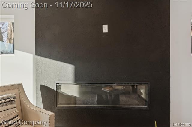 Builiding view twelve for 125 N Washington, Royal Oak, MI. 48067