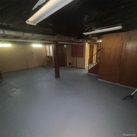 Builiding view fifteen for 19690 Wexford, Detroit, MI. 48234