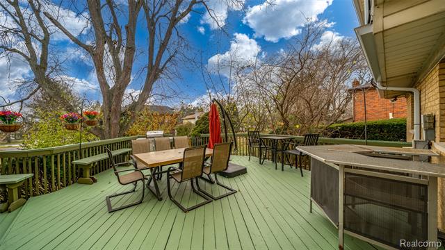 Builiding view eleven for 23223 Bellwood, Southfield, MI. 48034