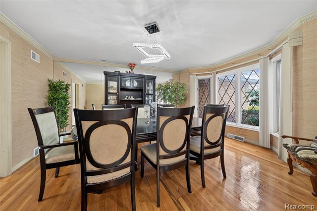 Builiding view fifteen for 23223 Bellwood, Southfield, MI. 48034