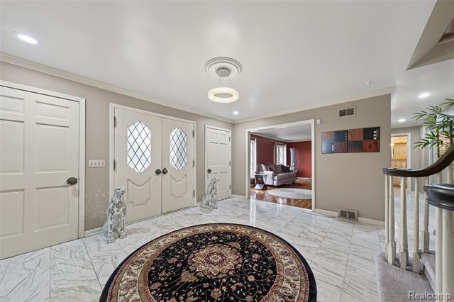 Builiding view thirteen for 23223 Bellwood, Southfield, MI. 48034