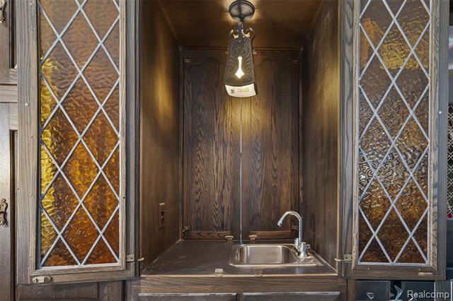 Builiding view twenty six for 23223 Bellwood, Southfield, MI. 48034