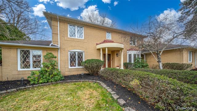 Builiding view two for 23223 Bellwood, Southfield, MI. 48034