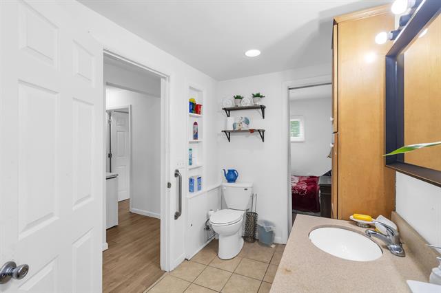 Builiding view nine for 4620 Christiansen, Lansing, MI. 48910