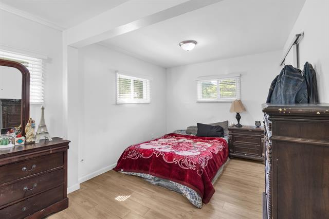 Builiding view six for 4620 Christiansen, Lansing, MI. 48910